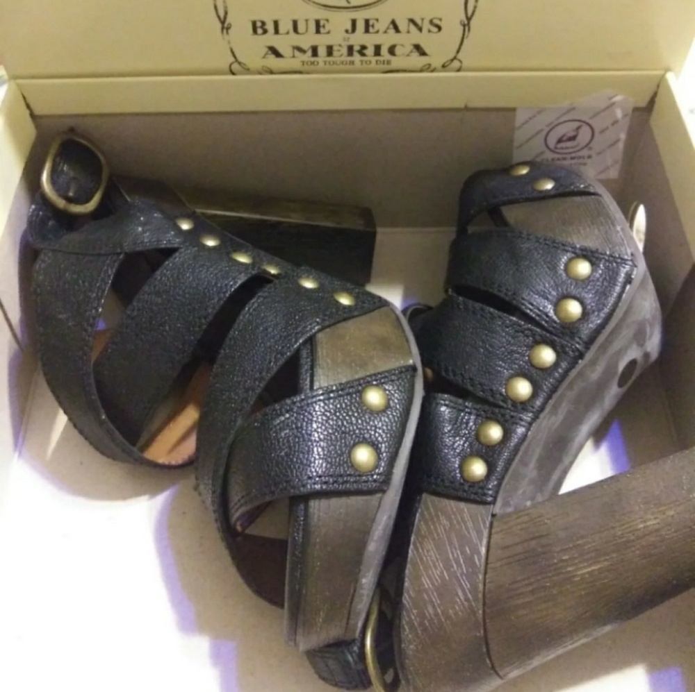 Lucky Brand Tessa Goat Bomber Heels sz 6.5